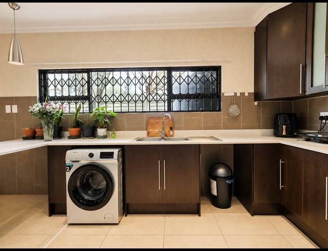 3 BEDROOM TOWNHOUSE FOR SALE IN THREE RIVERS